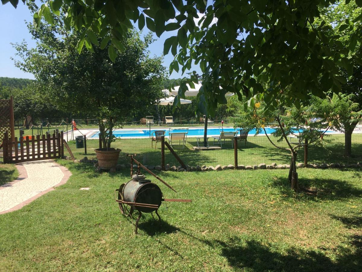 Agriturismo La Cascinetta Пиеве ди Ченто Екстериор снимка