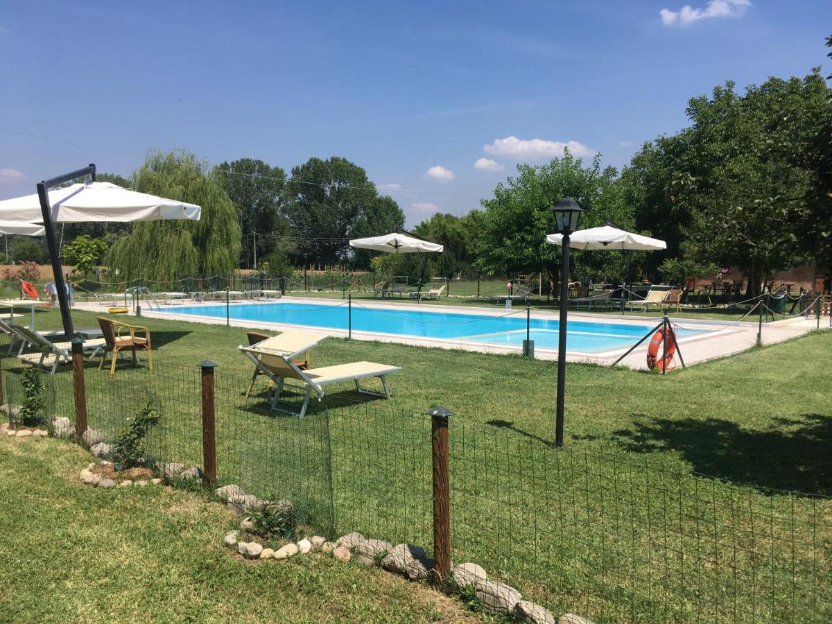 Agriturismo La Cascinetta Пиеве ди Ченто Екстериор снимка