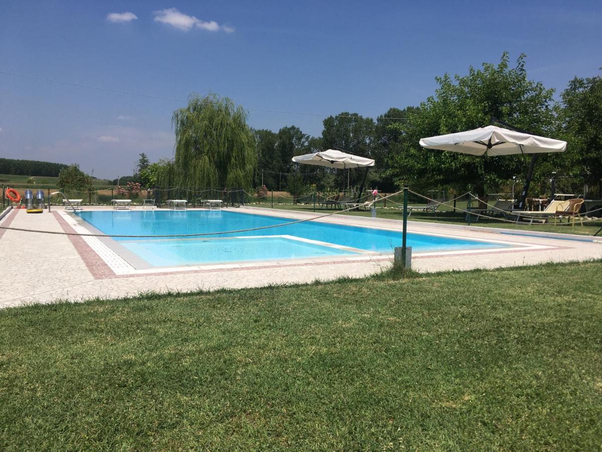 Agriturismo La Cascinetta Пиеве ди Ченто Екстериор снимка