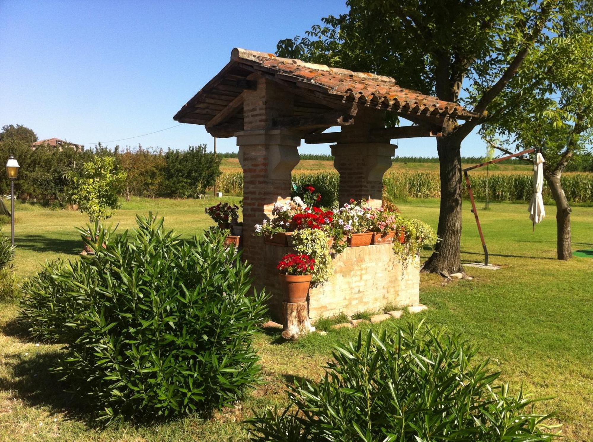 Agriturismo La Cascinetta Пиеве ди Ченто Екстериор снимка