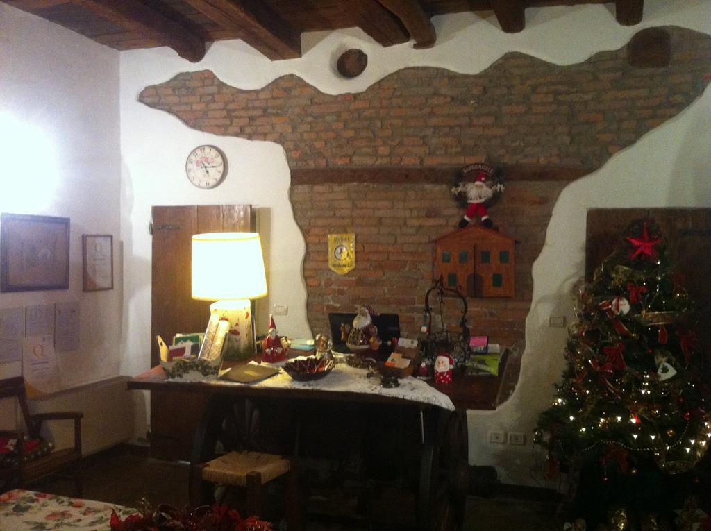Agriturismo La Cascinetta Пиеве ди Ченто Екстериор снимка