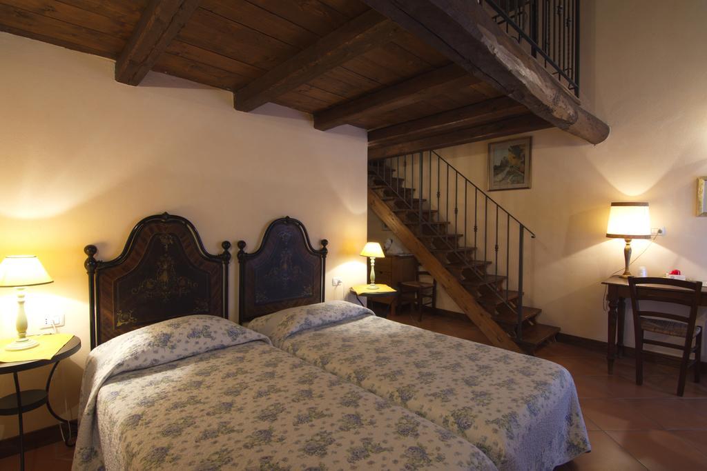 Agriturismo La Cascinetta Пиеве ди Ченто Екстериор снимка