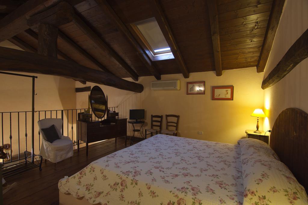 Agriturismo La Cascinetta Пиеве ди Ченто Екстериор снимка