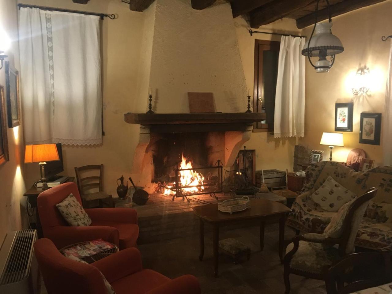 Agriturismo La Cascinetta Пиеве ди Ченто Екстериор снимка