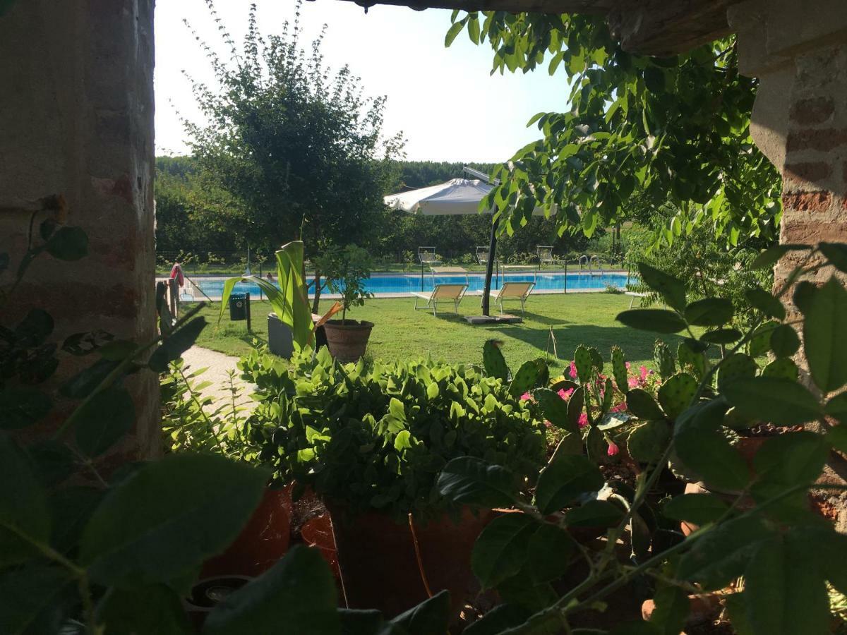 Agriturismo La Cascinetta Пиеве ди Ченто Екстериор снимка