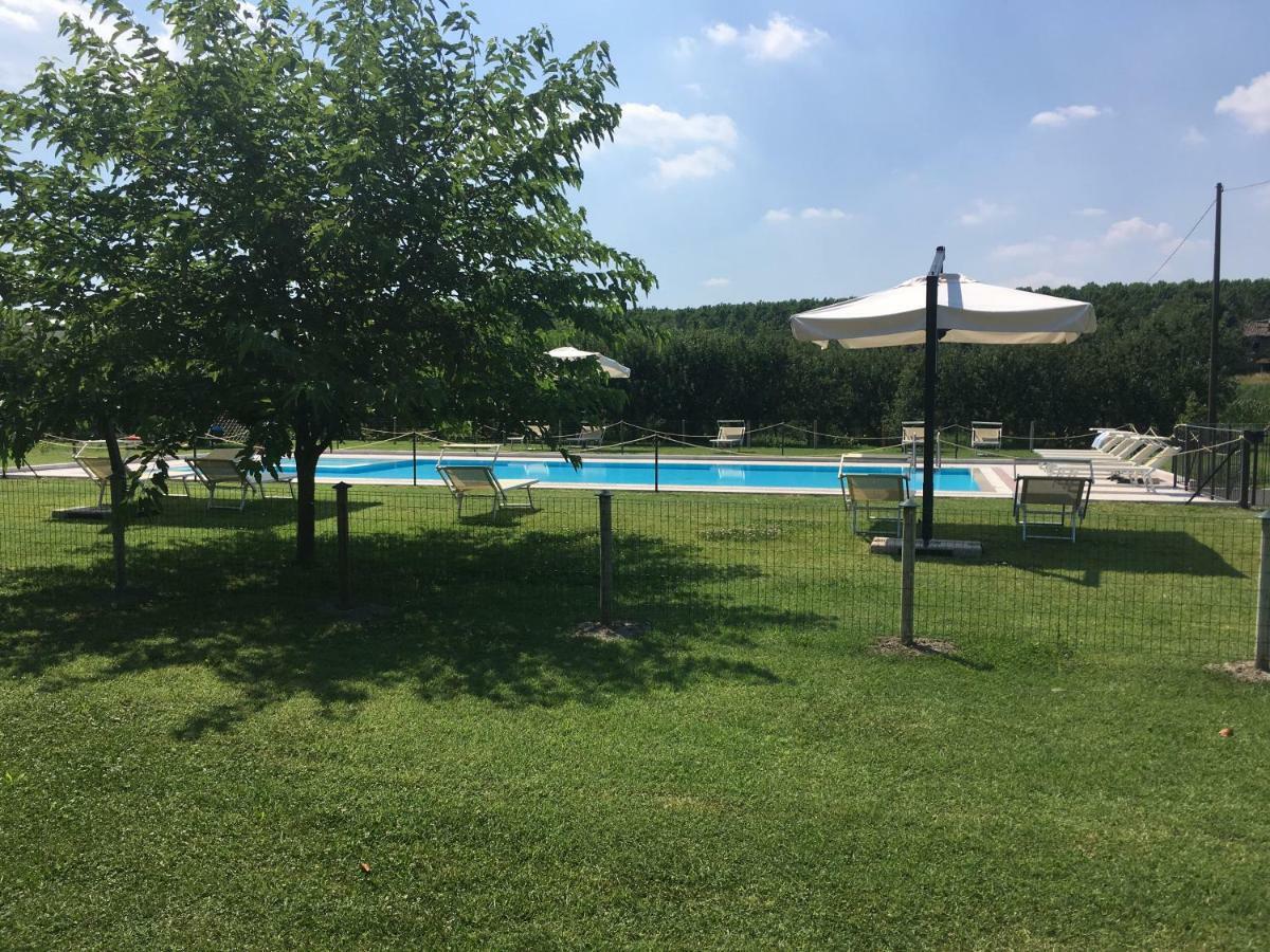 Agriturismo La Cascinetta Пиеве ди Ченто Екстериор снимка